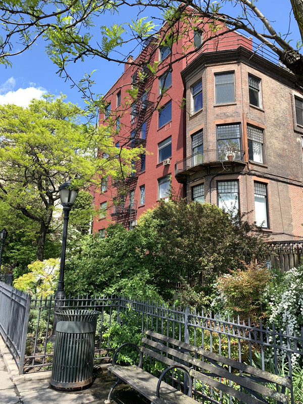 797C5E0C-6101-4689-BA66-679DC466AA26