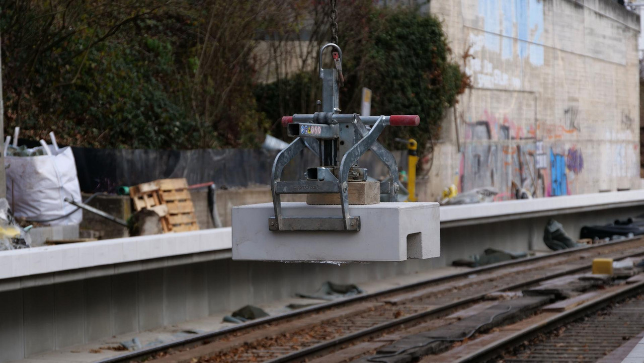 [Bild: 221125-105922-349b.jpg]