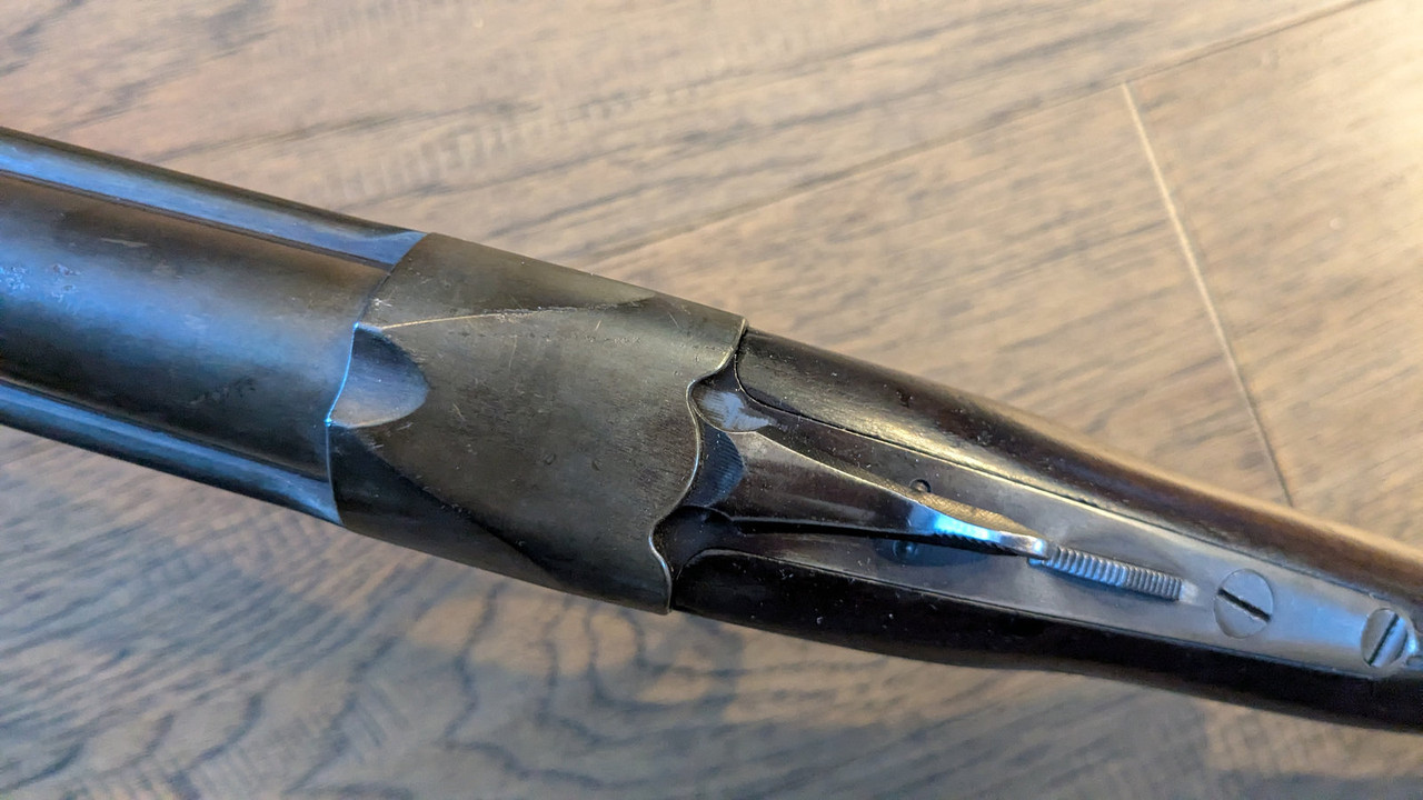 PXL 20251211 204553105