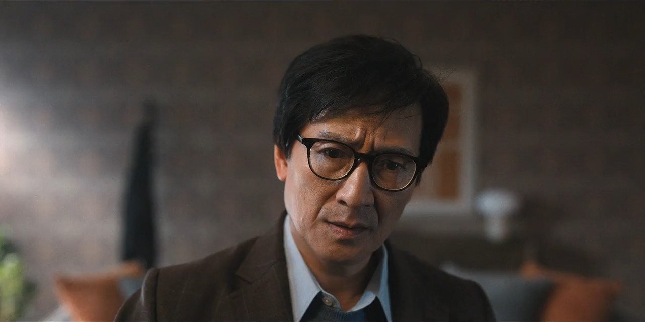 Love Hurts 2025 WebRip [Hindi + English] 480p 720p ESub Screenshot
