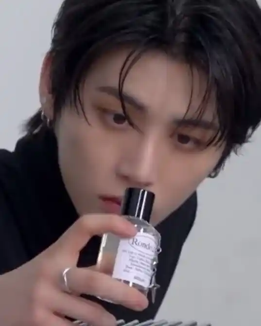 20250929_165759_copy_537x670