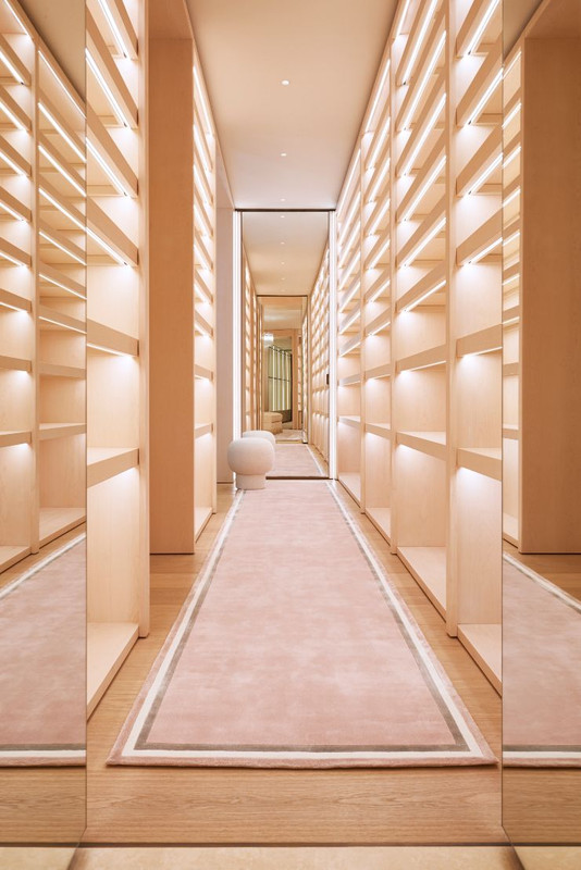 Conte, ecco la cabina armadio di Chiara Ferragni realizzata dallo studio di design Conte, ecco la cabina armadio di Chiara Ferragni realizzata dallo studio di design