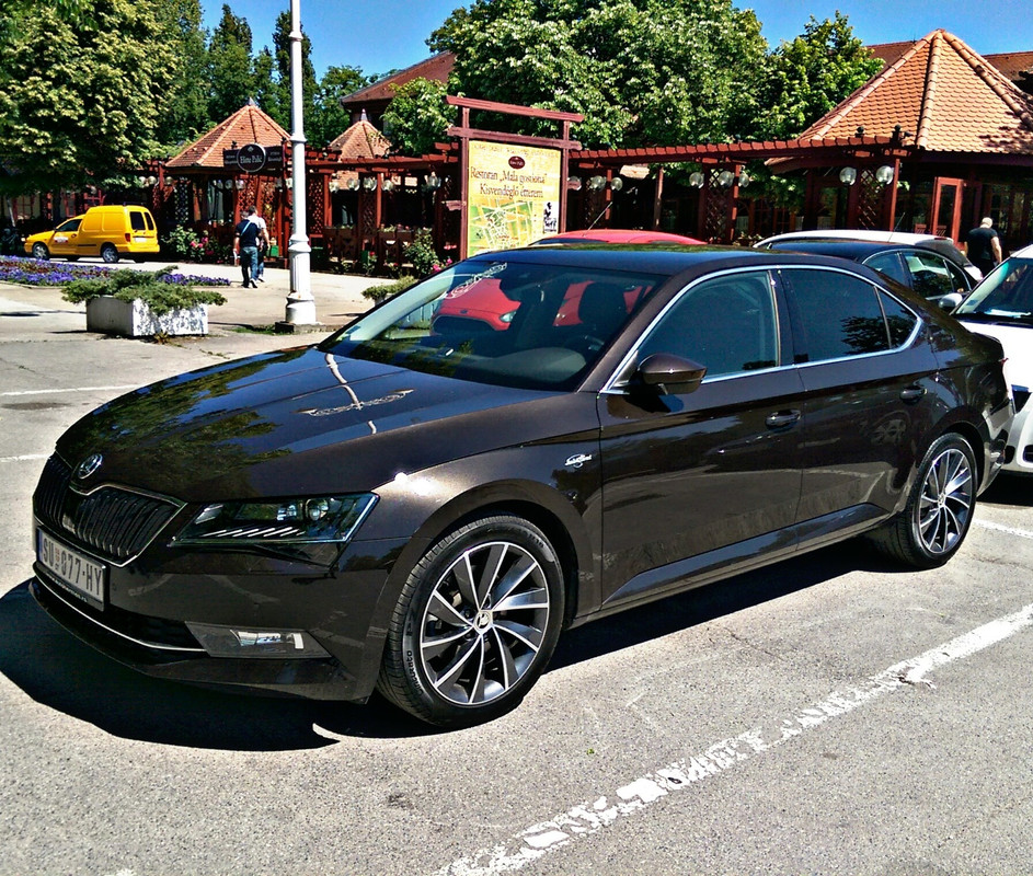 PicsArt_05-17-12.41.38