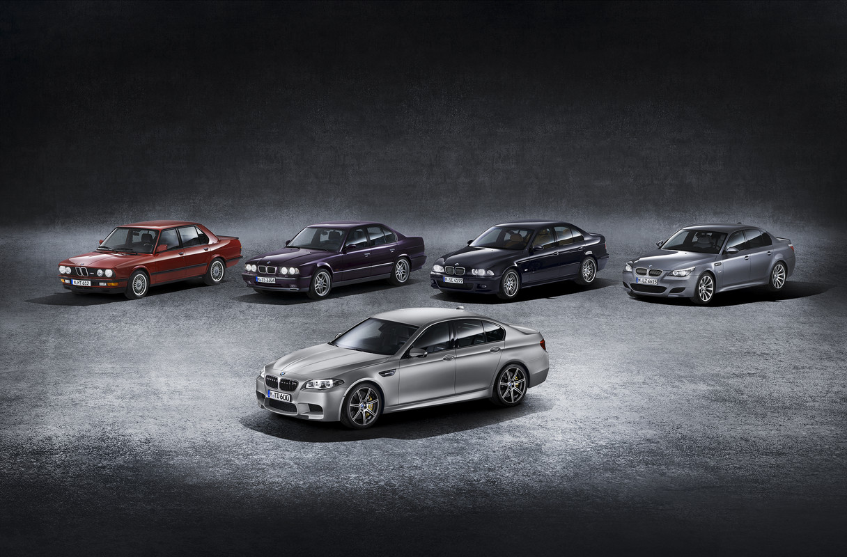 P90148934_highRes_the-bmw-m5-30-years-
