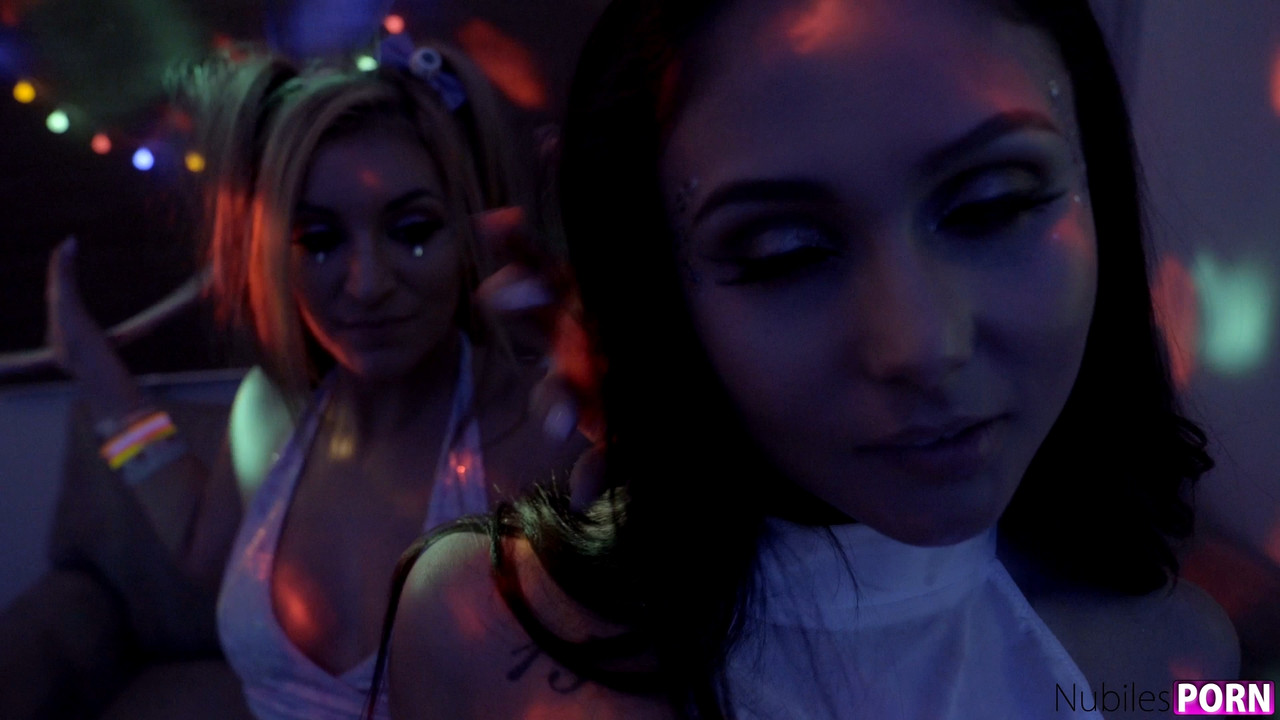 @r!@n@ - N0v!@R@v3r - 042418HD.mp4_snapshot_01.11.571