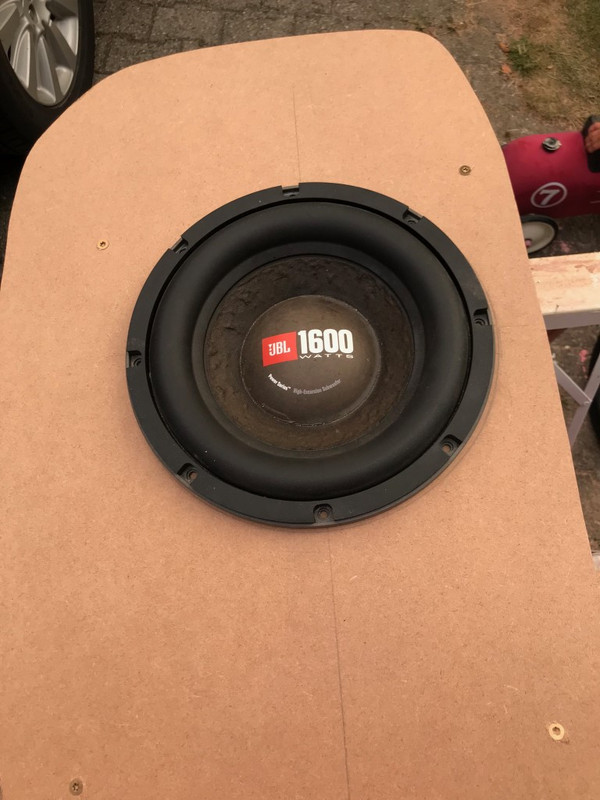 16-Medium.jpg