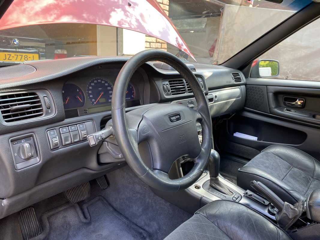 9F559586-BF78-4EFC-AA8F-8F50DD7CCE19