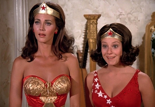 WONDER-WOMAN-2-A-FOTOR.jpg