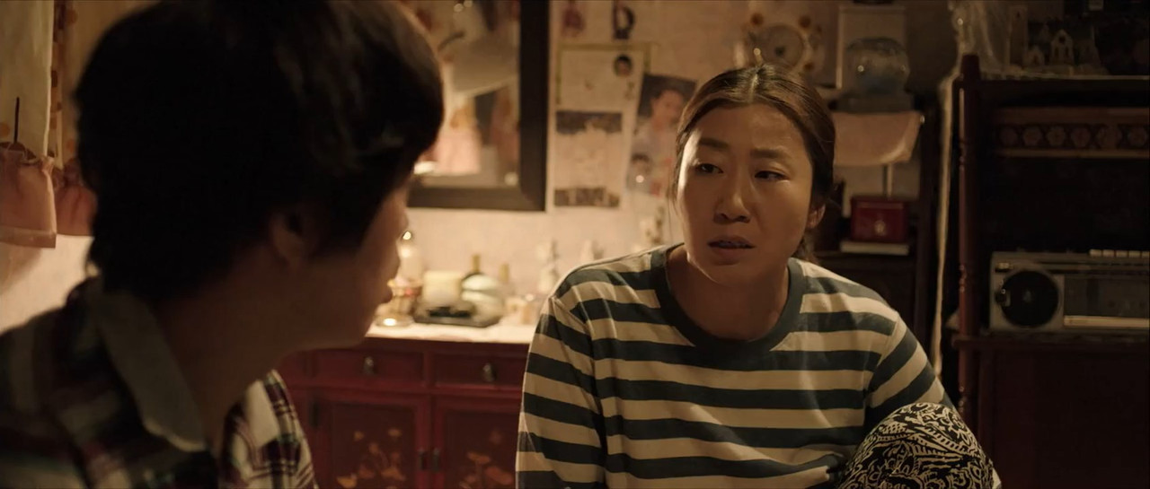 Hot Young Bloods 2014 WebRip [Hindi + Tamil + Telugu + Korean] 480p, 720p ESub Screenshot