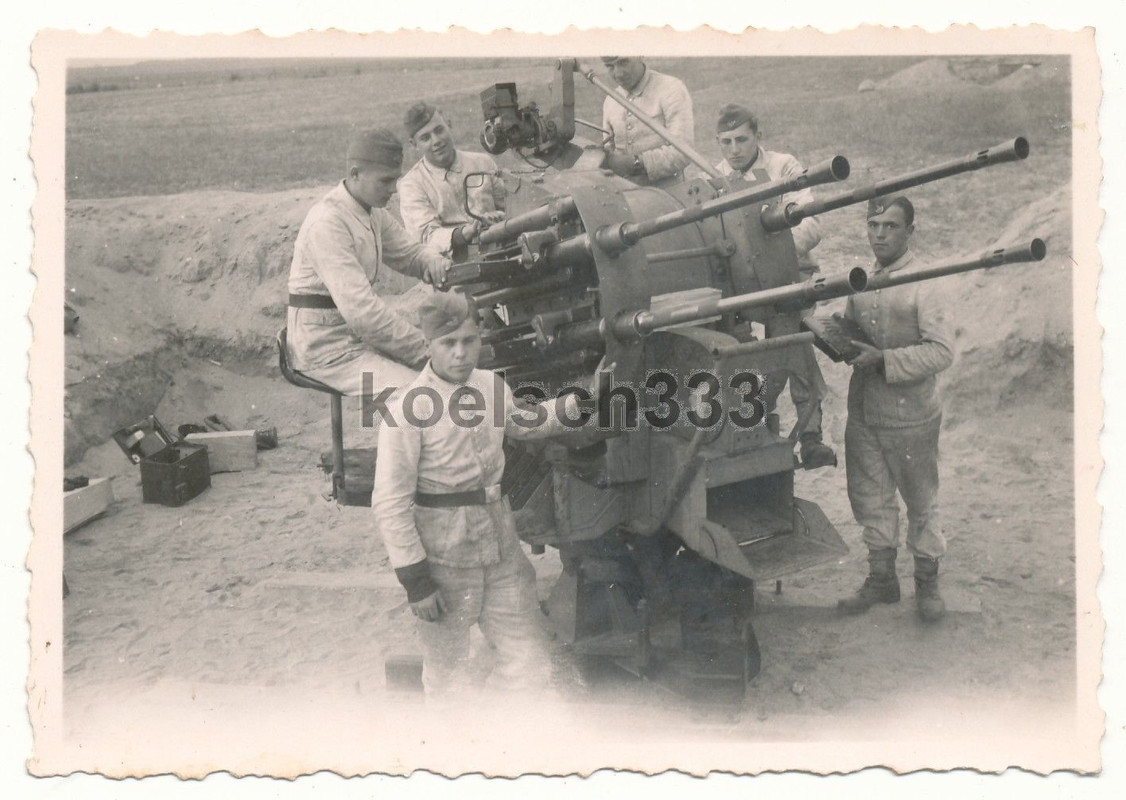 Foto Flak Vierling 2cm Artillerie Geschütz Batterie Luftschutz Reichsgebiet