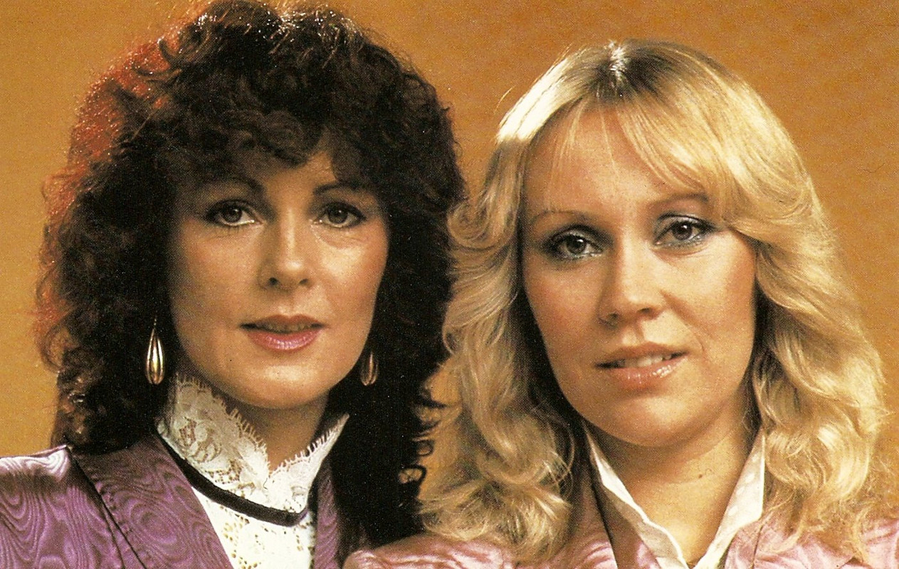 Agnetha & Frida Happy New Year video