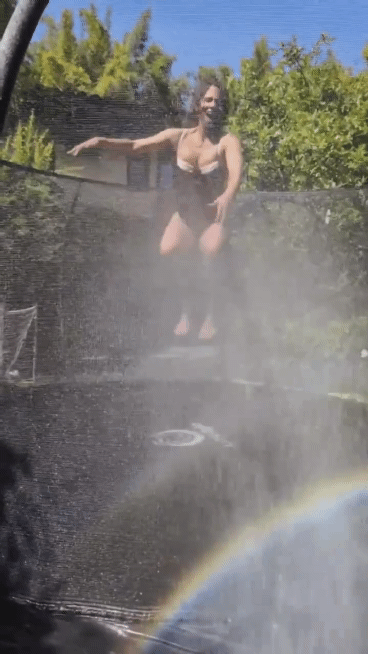 AQNBoyd22bSZy64sGmkLvhjclgC1x5mOkIVaIMbQLfY9pYhV_Vga76-_lRYWV6k6yPrBjqwAe_nUwCN4kgacIq9M666ZU-mnrWWL