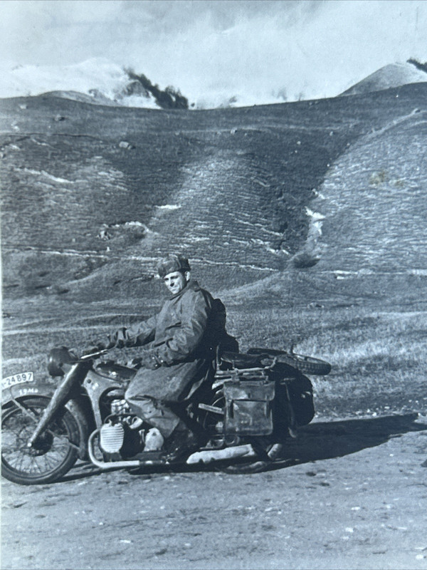 Foto Wk2 Wehrmacht Motorrad Kradmelder Soldat Front Kampf (2)