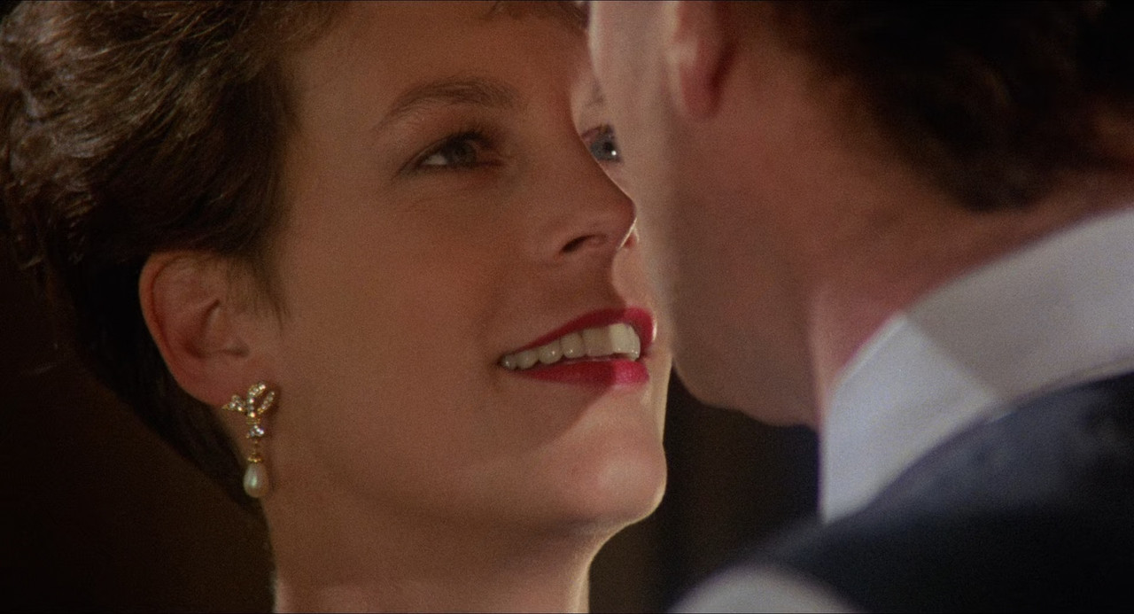 A Fish Called Wanda 1988 RM4K.mkv_snapshot_00.45.03_[2017.12.06_