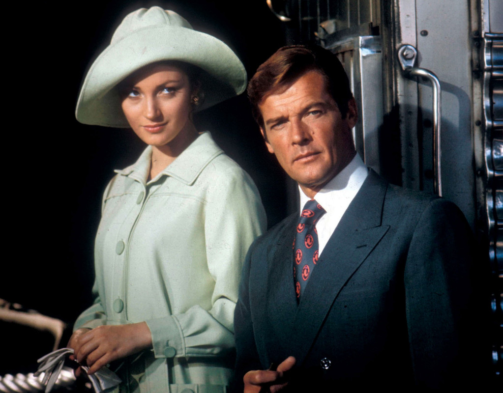 roger_moore_b31