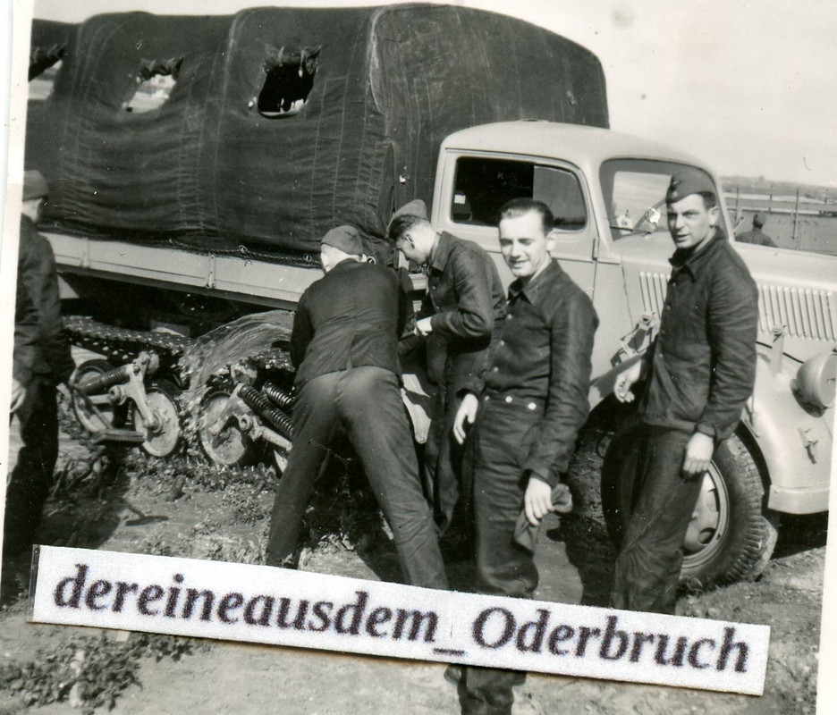 Foto KFZ Depot Sachsenhausen Oranienburg Fahrschule Opel Halbkette Maultier (3)