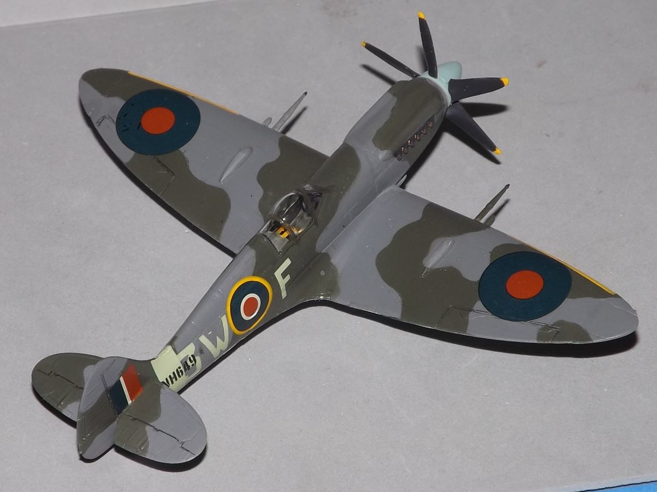 Fujimi_Spitfire14C RS