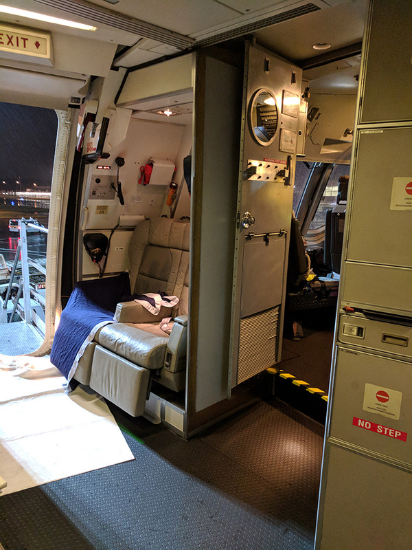 Jumpseating on a 747 - AeroSavvy