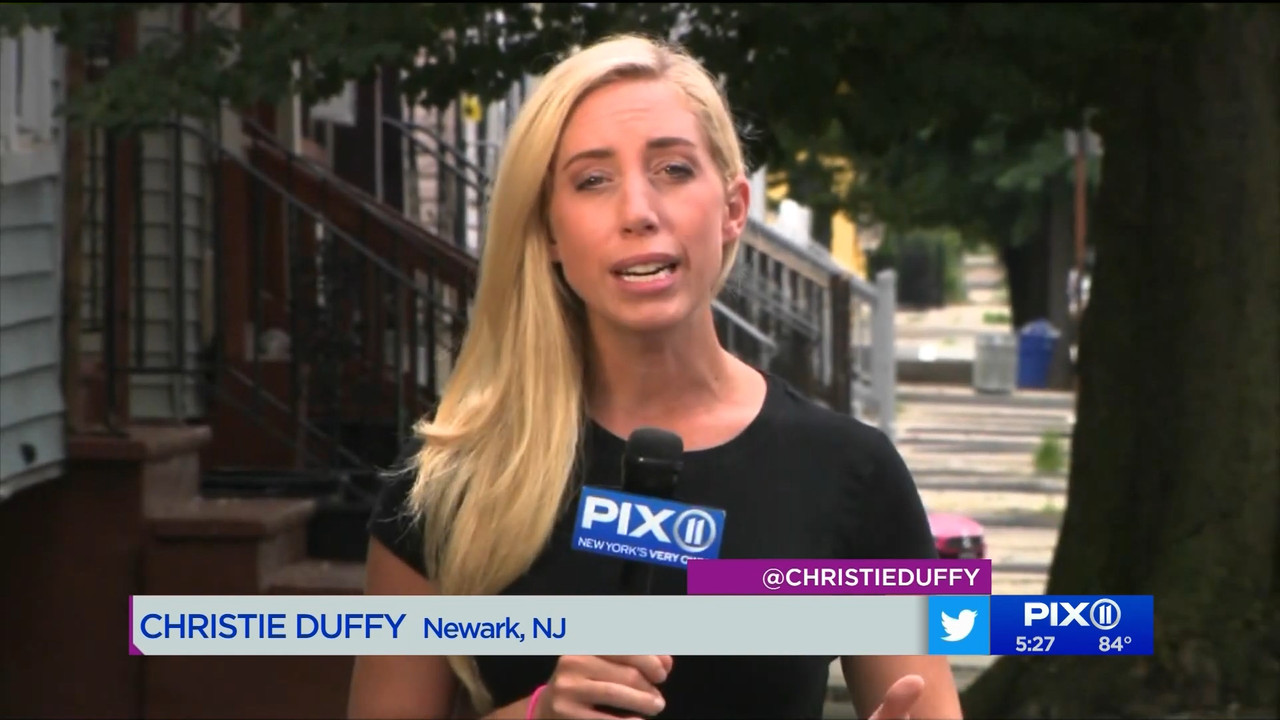 08.01 - 22.00.00 - PIX11 News at 5..ts_snapshot_00.33.11.930