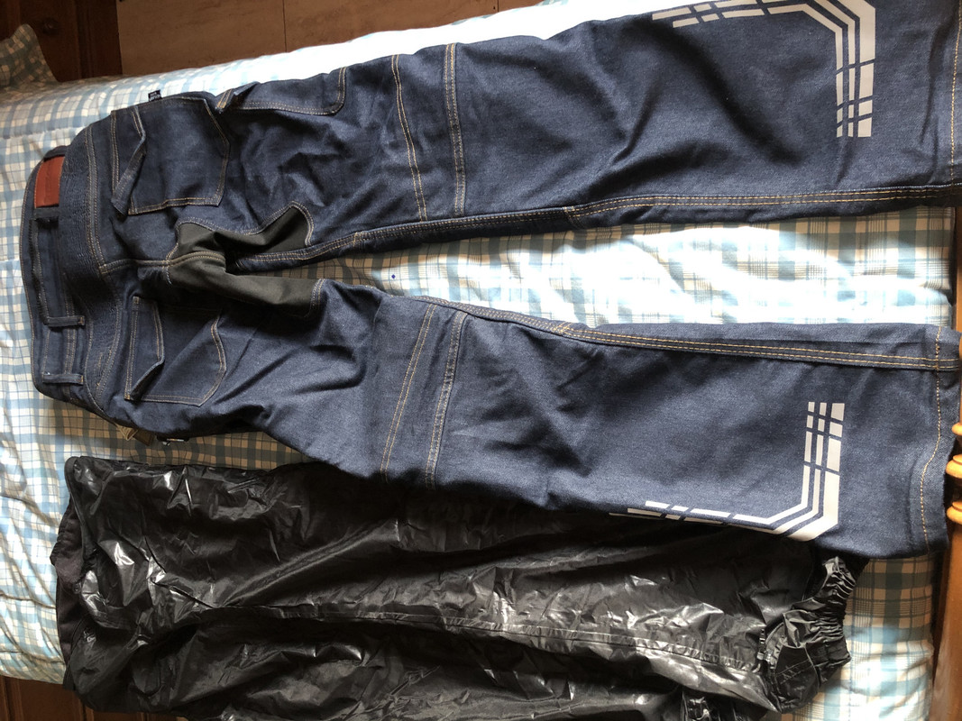 8934FCCD-F8B9-4400-A3ED-7104F0C15430