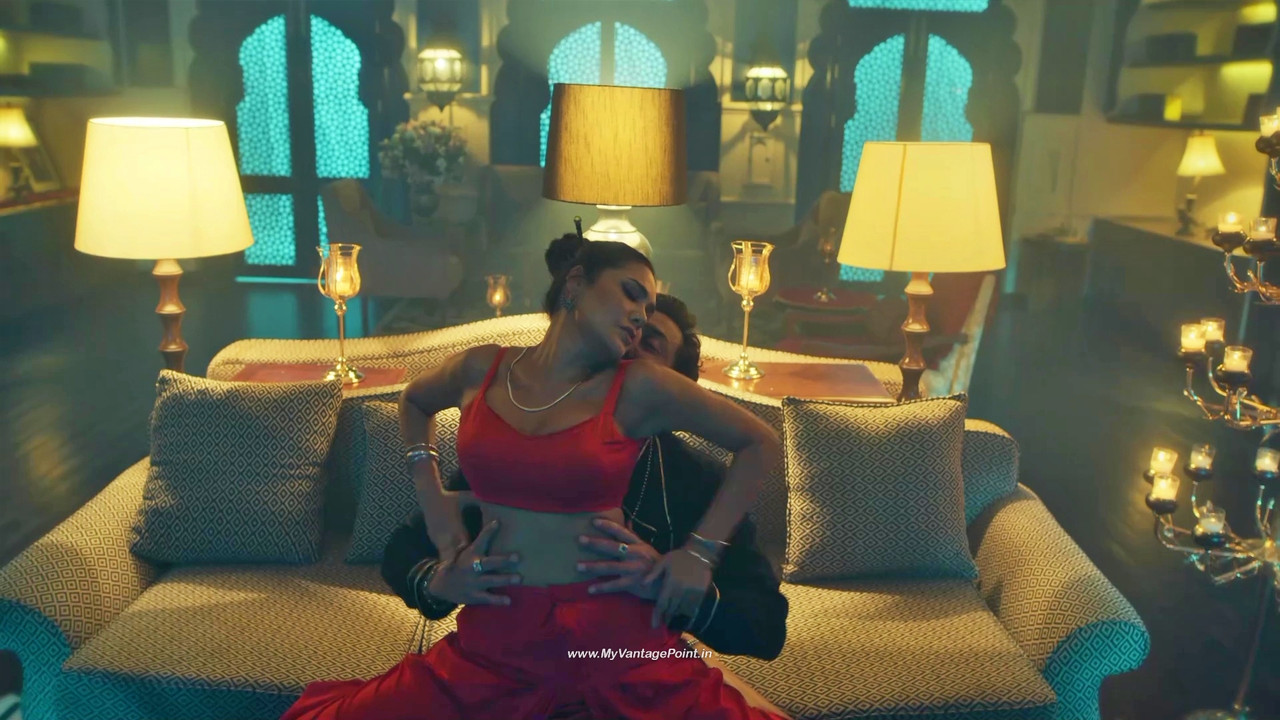 88Esha Gupta Hot in Aashram Web Series