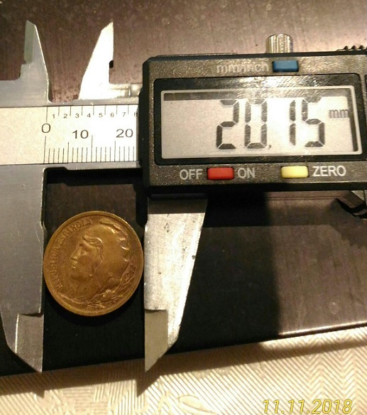 50 Céntimos de 1937. Prueba no adoptada. Opinión Diametro