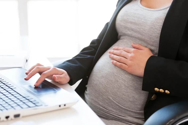 Discriminazione per gravidanza: donna ottiene risarcimento per perdita opportunità