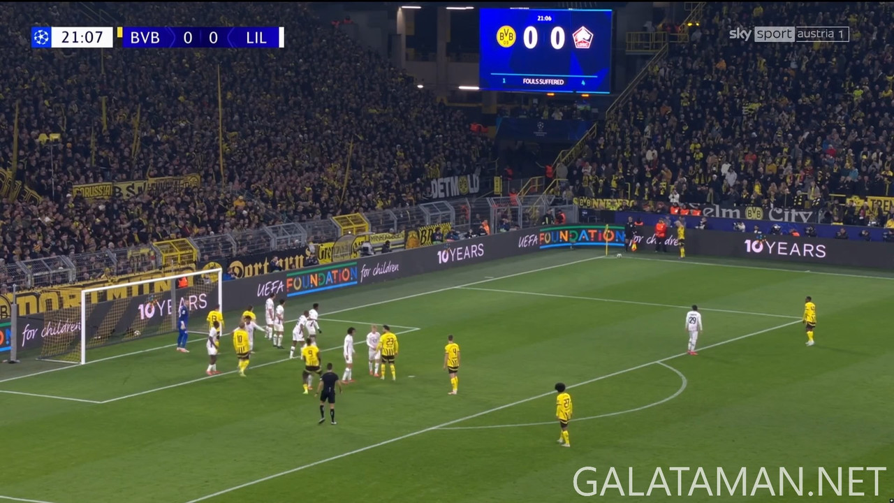 [Image: 20250304-ASAT-RO16-L1-UCL-1080-mkv-snaps...54-872.jpg]