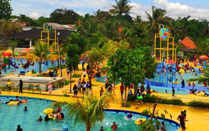 Putri Duyung Waterboom, rekomendasi tempat wisata murah di Depok, Jawa Barat.
