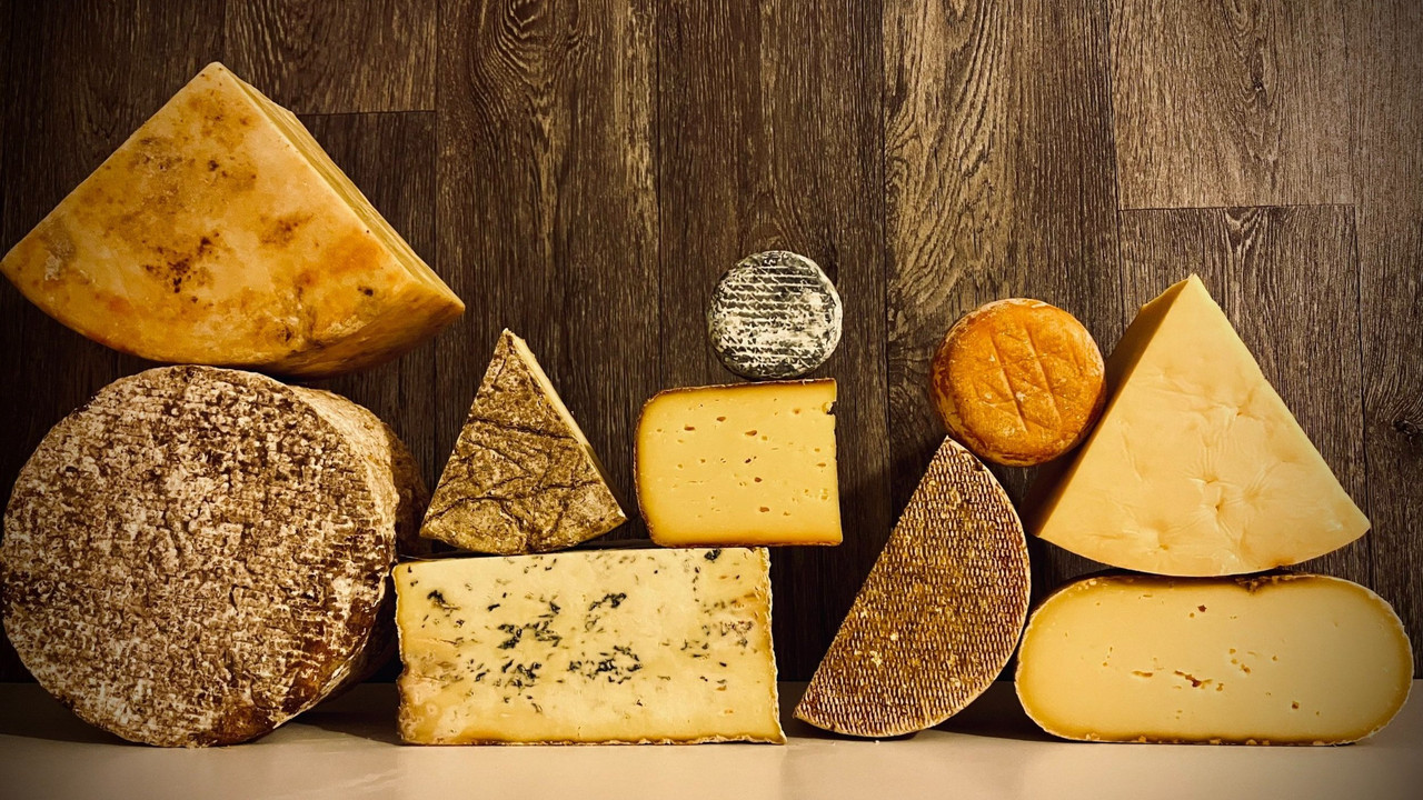 How Cheese Stores Support Local Dairy Farmers?