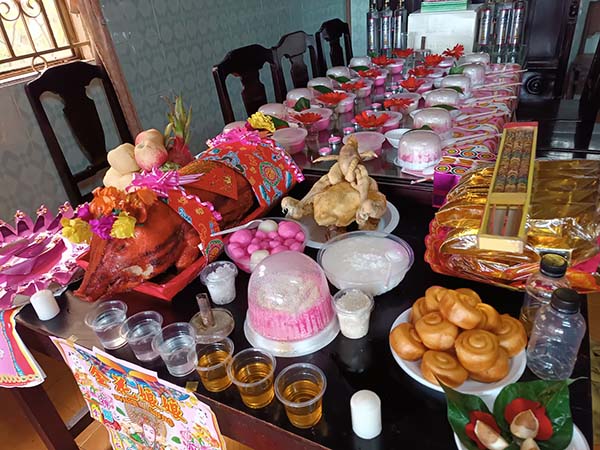 Mâm cúng đầy tháng