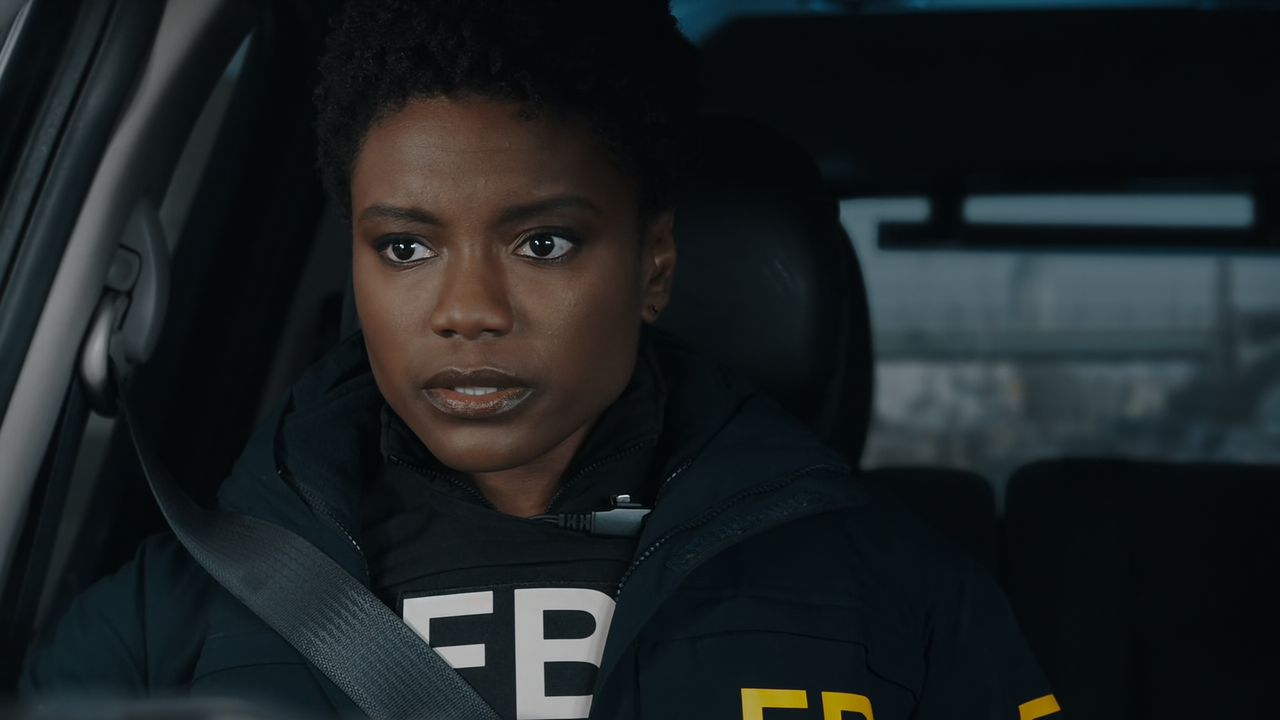 FBI.S03E06.Uncovered.1080p.10bit.AMZN.WEB-DL.DDP5.1.HEVC-Vyndros.mkv_snapshot_26.43_[2021.02.15_04.4