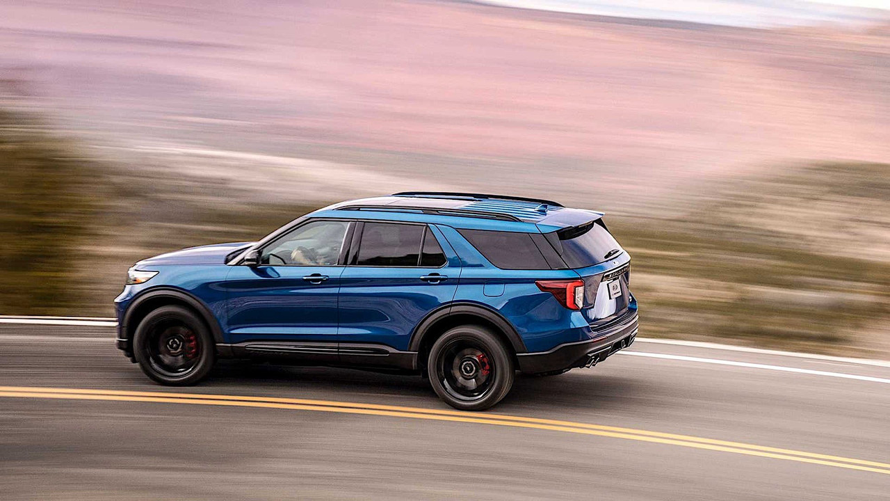 2020 Ford Explorer ST (5)