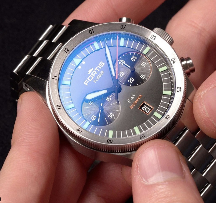 DD065F06-28DF-4EB7-B2DE-525AF972CB99