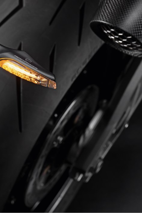 

Ducati Pair Of LED Rear Indicators - 96681581AA

