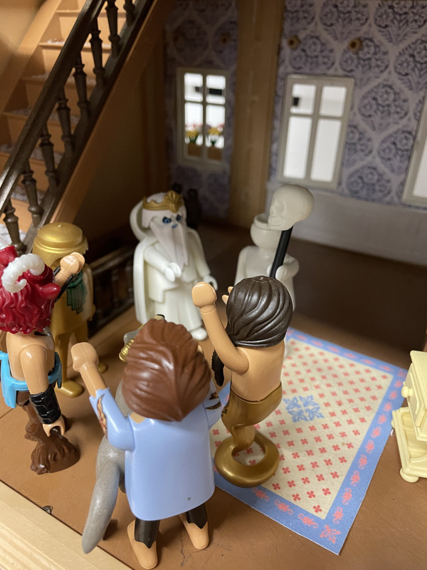 00ECBB85-F418-4369-A9DF-4137C307FB6C