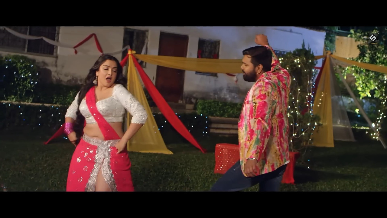 Amrapali Dubey Hot Sexy song latest bhojpuri gana -Samaj Mein Parivartan.mp4_snapshot_00.59.174