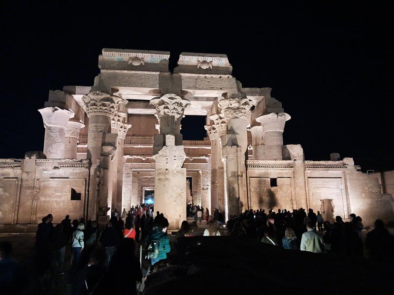 Al fin, Egipto. - Blogs de Egipto - Navegando por el Nilo. Templos Edfu y Kon Ombo. (11)