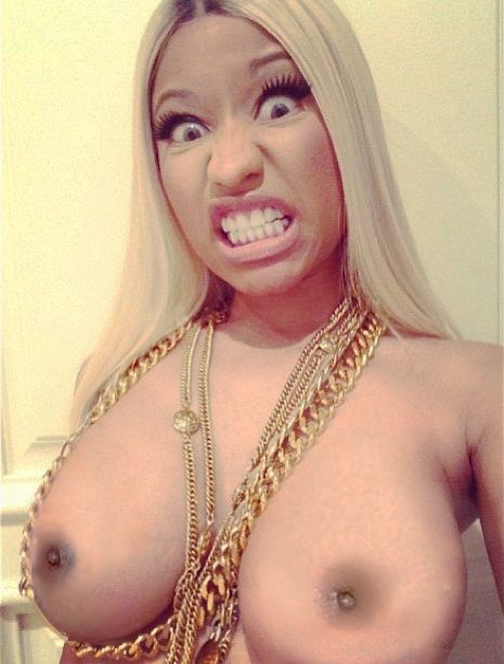 famous-celeb-nicki-minaj-nude