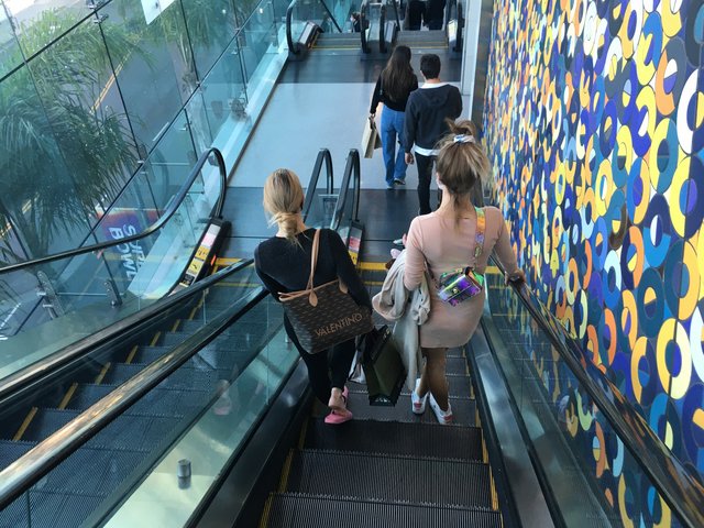 66317D4E-BC20-42F5-9A9B-FB2DCE1A50A4