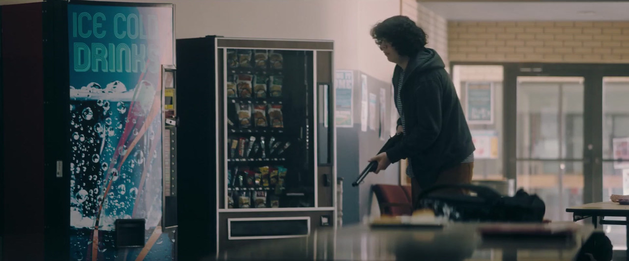 Run Hide Fight (2020) + Extras (1080p WEB-DL x265 HEVC 10bit EAC3 2.0 SAMPA) [QxR]