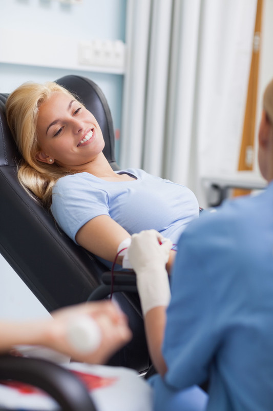 Donare il sangue, i benefici e l'importanza anche in estate Donare il sangue, i benefici e l'importanza anche in estate