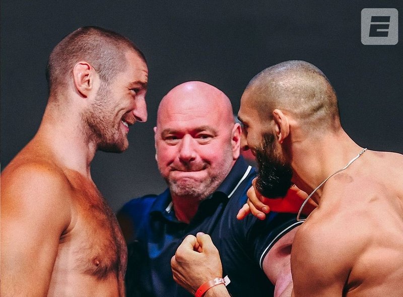 Хамзат Чимаев се закани, че бързо ще приключи Стрикланд