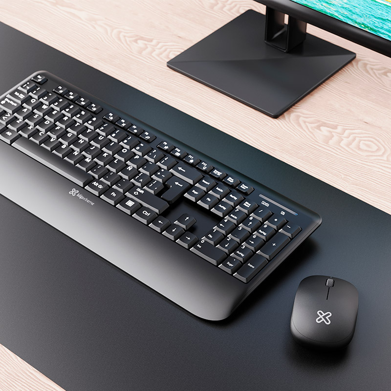 Teclado KlipXtreme Keyroll de silicona flexible, con diseño enrollable.