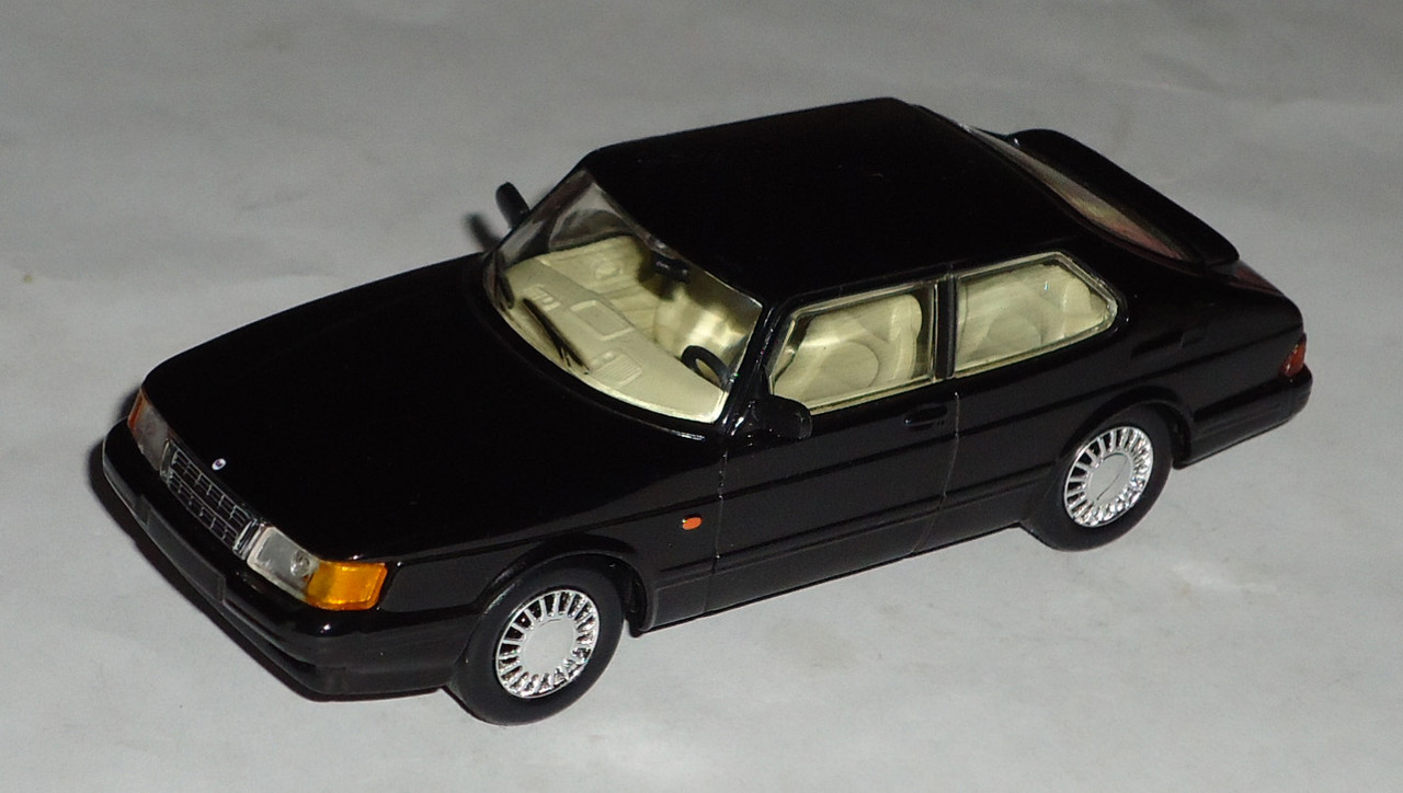 SAAB-900S (1989)