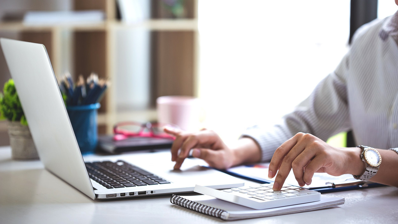 Managing Cash Flow With The Help Of A Virtual CPA