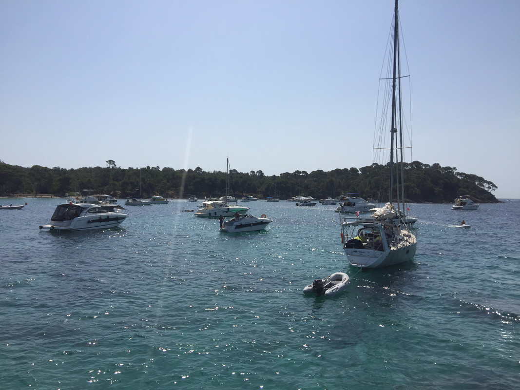 4EB197E2-0CF0-46A5-A6BA-3FD69D11B788