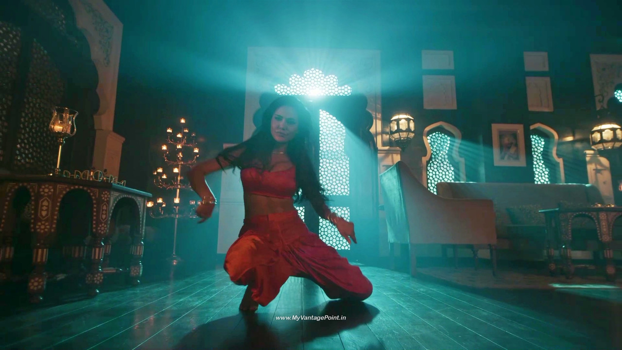 124Esha Gupta Hot in Aashram Web Series