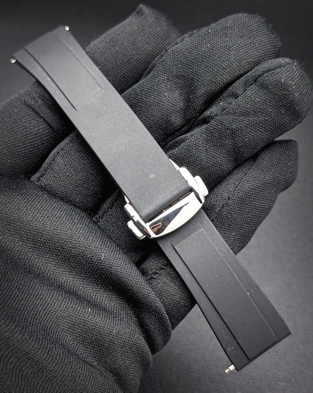 PXL 20260213 040609012 PORTRAIT ORIGINAL