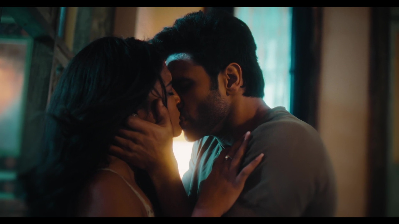 vlcsnap-2025-04-16-23h19m41s836